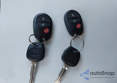 2014 Toyota Tundra Sr5 4.6L V8 z USA, uszkodzony, nr VIN 5TFUM5F12EX059004